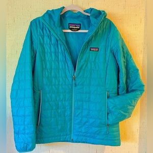 Patagonia Nano Puff hooded jacket, Mako Blue, Size Large